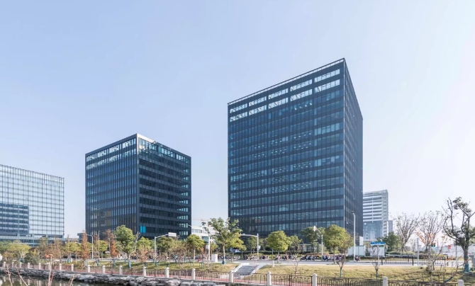 虹橋中建錦繡天地：打造國(guó)際化、智能化、綠色化的商務(wù)新地標(biāo)