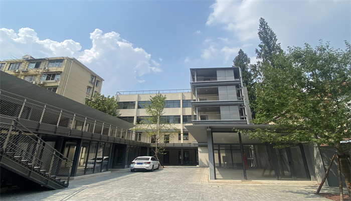 上海黑湖科技園招商熱線：一站式企業(yè)服務(wù)，即刻咨詢！