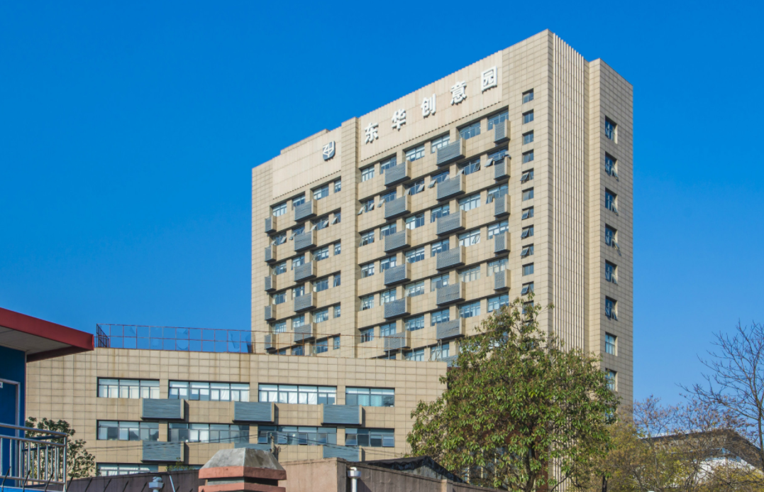 上海東華創(chuàng)意園招租電話，開(kāi)啟靈感之旅。創(chuàng)意無(wú)限，商機(jī)滿園！