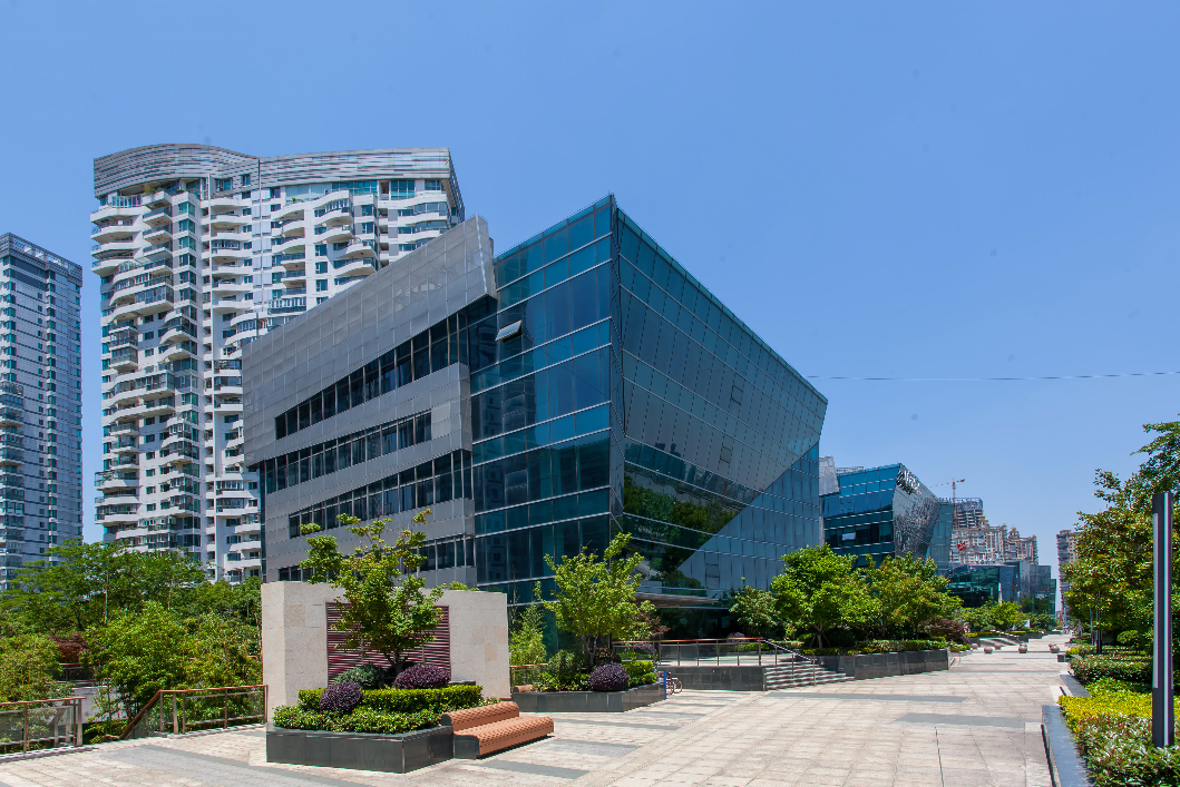 上海百匯園：地鐵7號(hào)線(xiàn)后灘站旁，交通便利