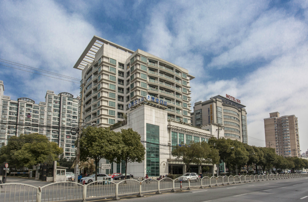 上海天山大廈：優(yōu)雅舒適辦公環(huán)境，助力企業(yè)穩(wěn)健發(fā)展