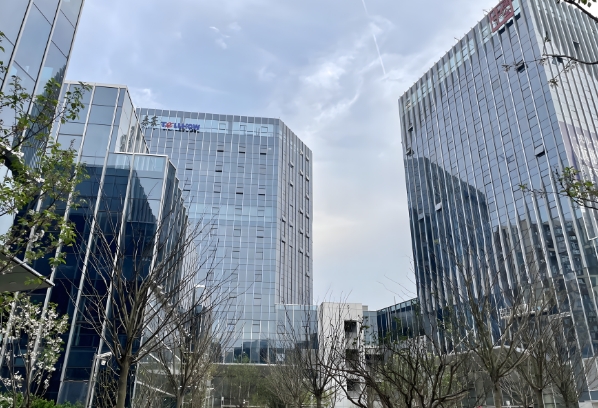 上海中泰廣場(chǎng)大虹橋高能總部綜合體 僅余一席獨(dú)棟辦公熱售